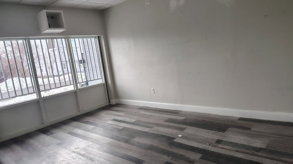 2739 Main Street - 4
