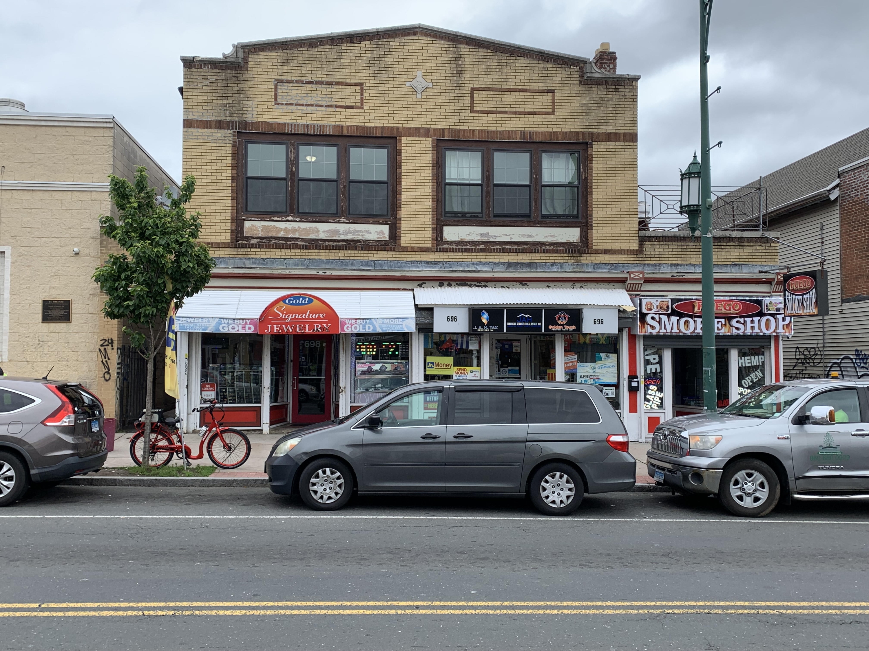 Property main image