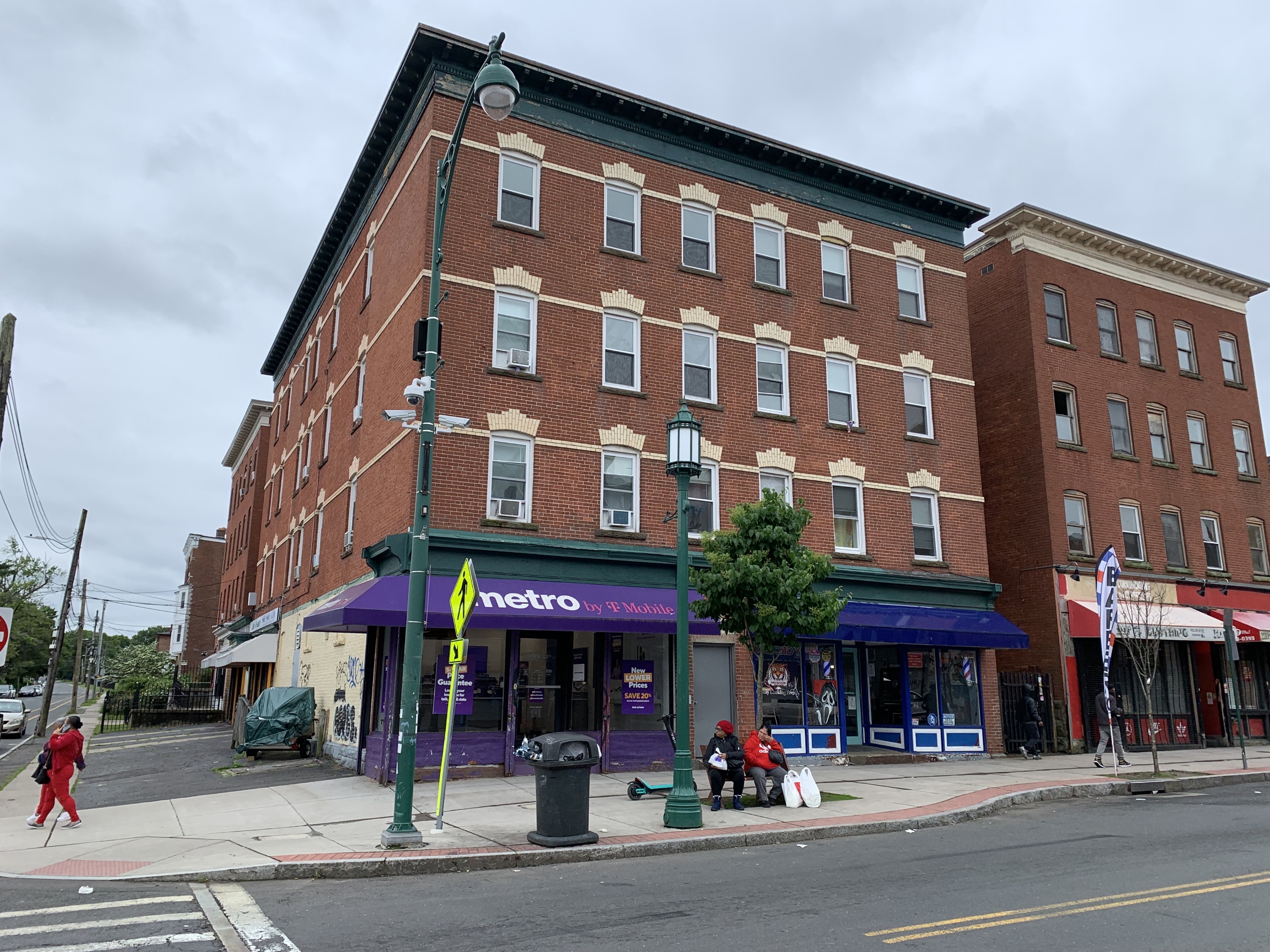 743 Park Street, Apt 4E