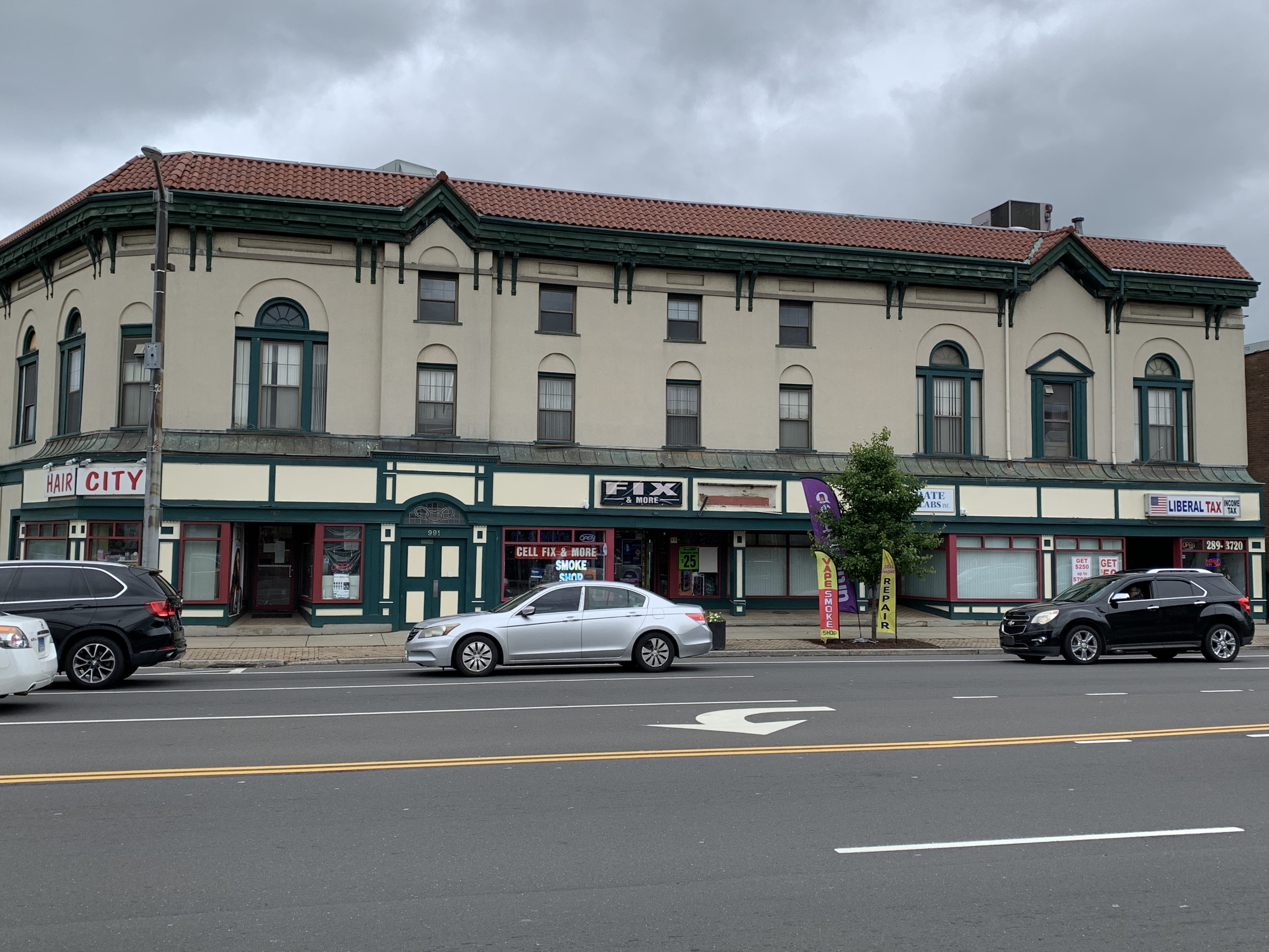 991 Main Street