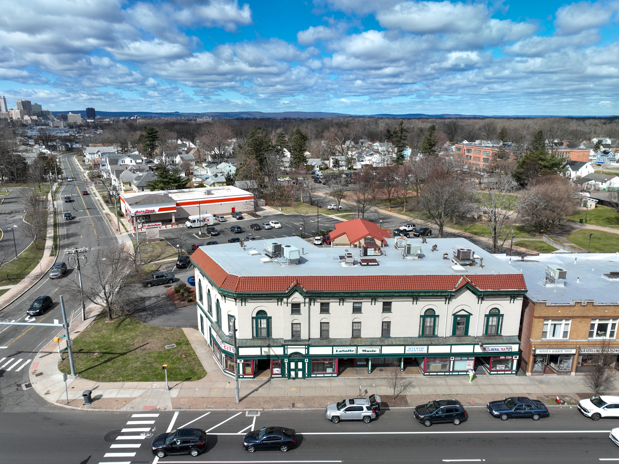 991 Main Street